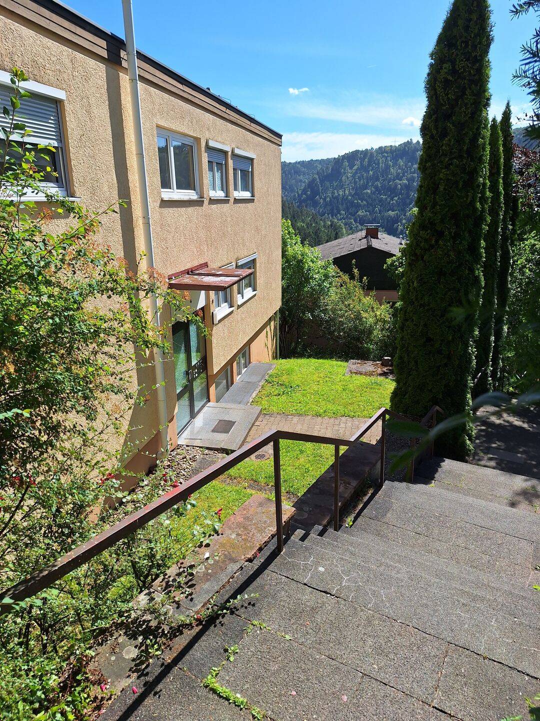 Charmante 2-Zimmer-Wohnung mit Terrasse in ruhiger Lage von Bad Liebenzell, 75378 Bad Liebenzell