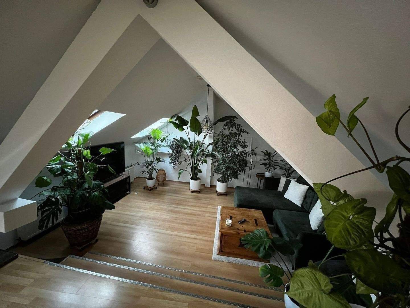 Einfach cool !!  3 ZKB-Dachgeschosswohnung im sanierten Altbau in Freimersheim, 55234 Albig