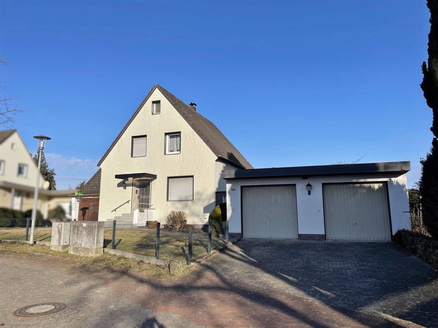 == Handwerker aufgepasst! Modernisierungsbedürftiges Eigenheim mit großem Garten ==, 32791 Lage