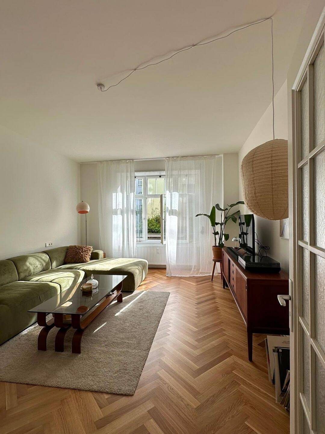 3,5 Zimmer mit Blick ins Grüne – am Hölderlinplatz, 70176 Stuttgart (Mitte West)