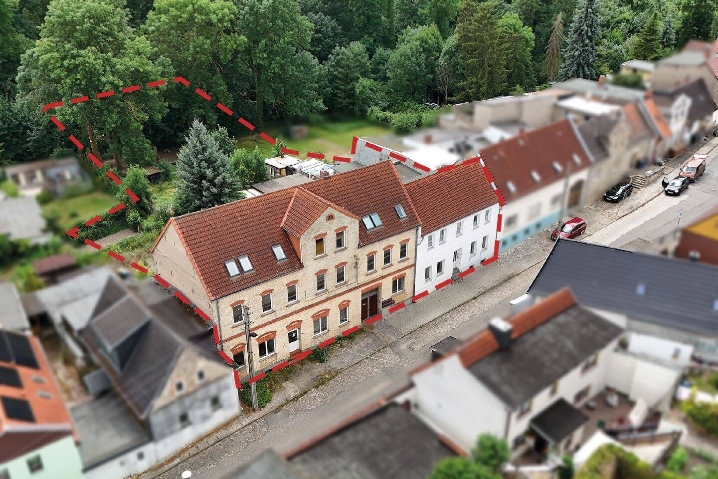Zwei Mehrfamilienhäuser mit 9 Wohneinheiten bei Magdeburg, 39444 Hecklingen