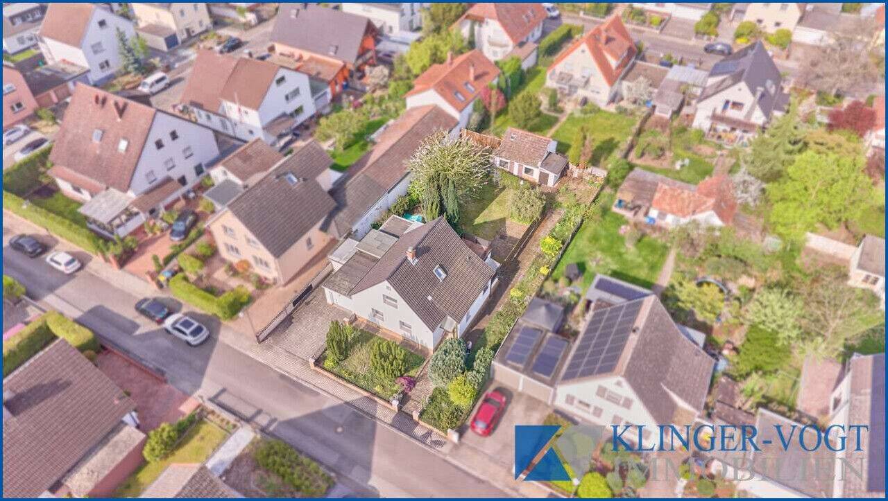 ** Satte 756 m² Süd-Westlage ** älteres Einfamilienhaus zum Neu-Gestalten!, 68305 Mannheim (Gartenstadt Luzenberg Waldhof)