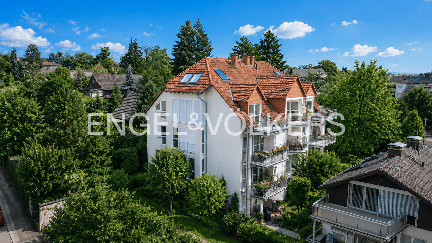 Sonnenverwöhnte Wohnung mit Weitblick, 65201 Wiesbaden (Dotzheim Frauenstein Schierstein)