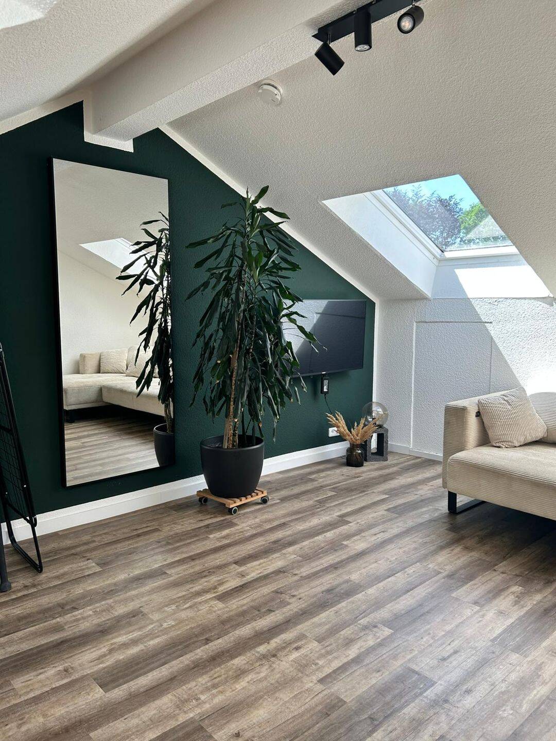 Einzimmer Dachwohnung in Eddelsen zu vermieten, 21218 Seevetal