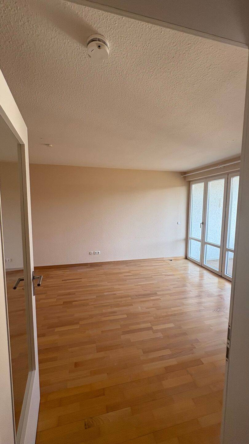 Helle 2 Zimmer Whg in St. Gertrud ab sofort, 23564 Lübeck (Sankt Gertrud Sankt Jürgen)