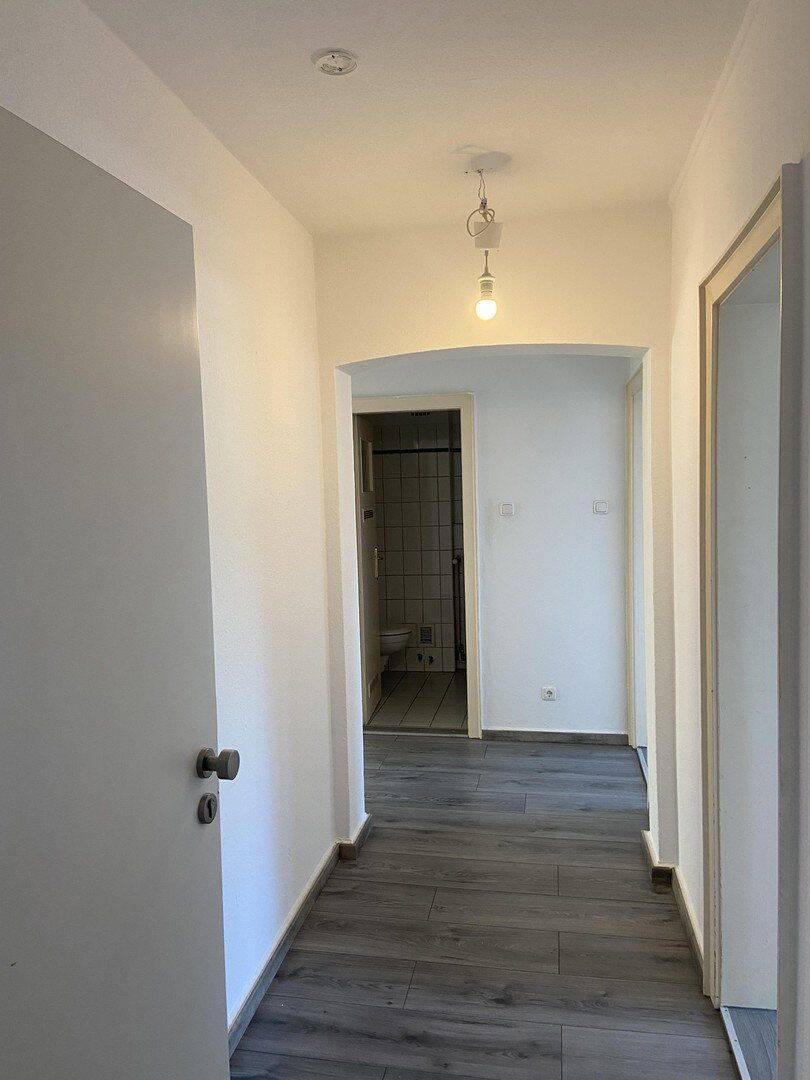 2-Zimmer-Wohnung mit Badewanne in Wilhelmshaven Mitte, 26382 Wilhelmshaven (Bant Heppens Innenhafen Innenstadt Siebethsburg)