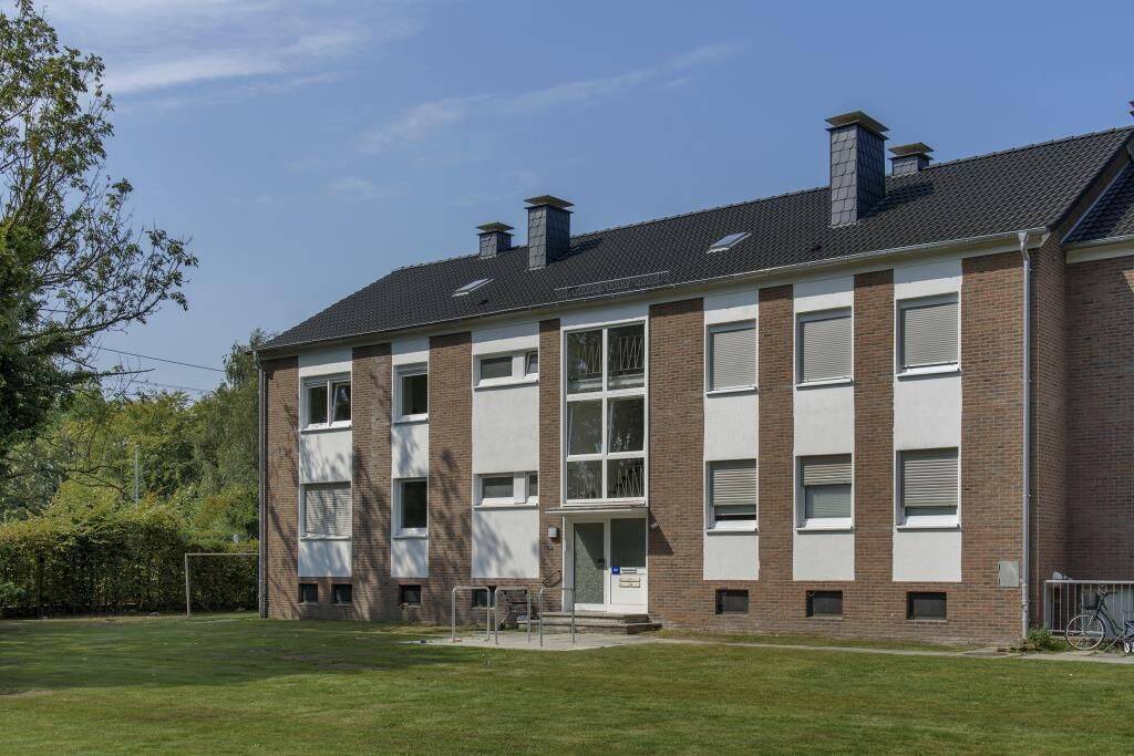 Vollständig renovierte 3-Zimmer-Wohnung mit Balkon im Erdgeschoss!, 26160 Bad Zwischenahn