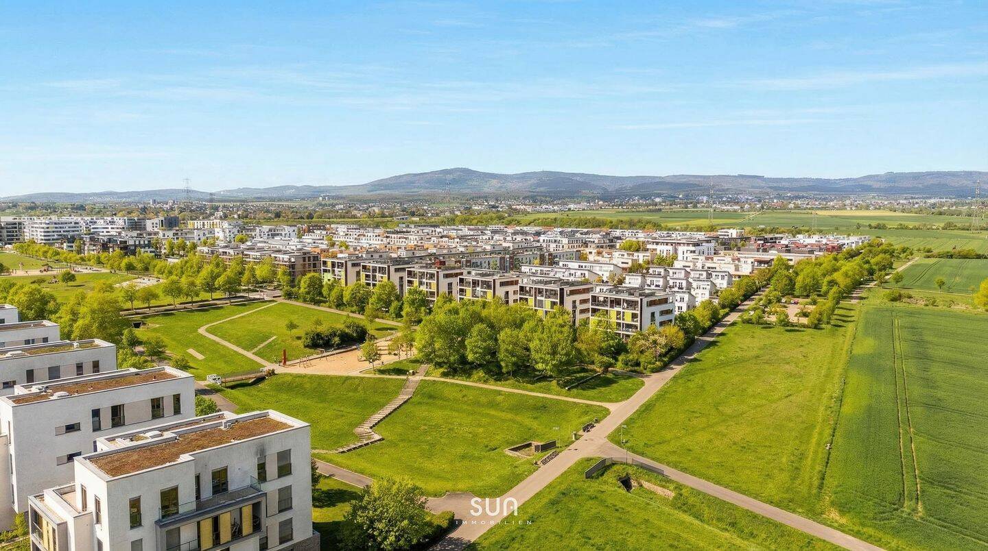 SKYLINE MORGENS, TAUNUS ABENDS – 5 Terrassen-Penthouse mit freier 360° Aussicht nach Wahl!, 60438 Frankfurt am Main (Kalbach-Riedberg Niederursel)