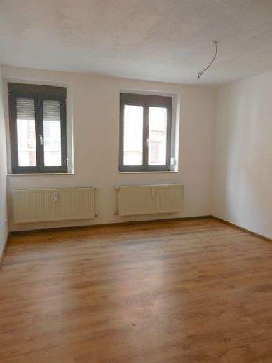 Vermietete 3-Zimmer-Eigentumswohnung mit Terrasse in Zeulenroda zu verkaufen, 7937 Zeulenroda-Triebes