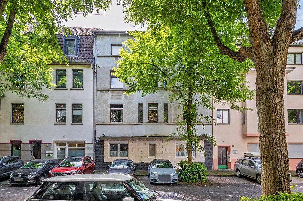 Leverkusen-Opladen: Gepflegtes 4-Familienhaus mit stabilen Erträgen und großem Entwicklungspotenzial, 51379 Leverkusen (Opladen)
