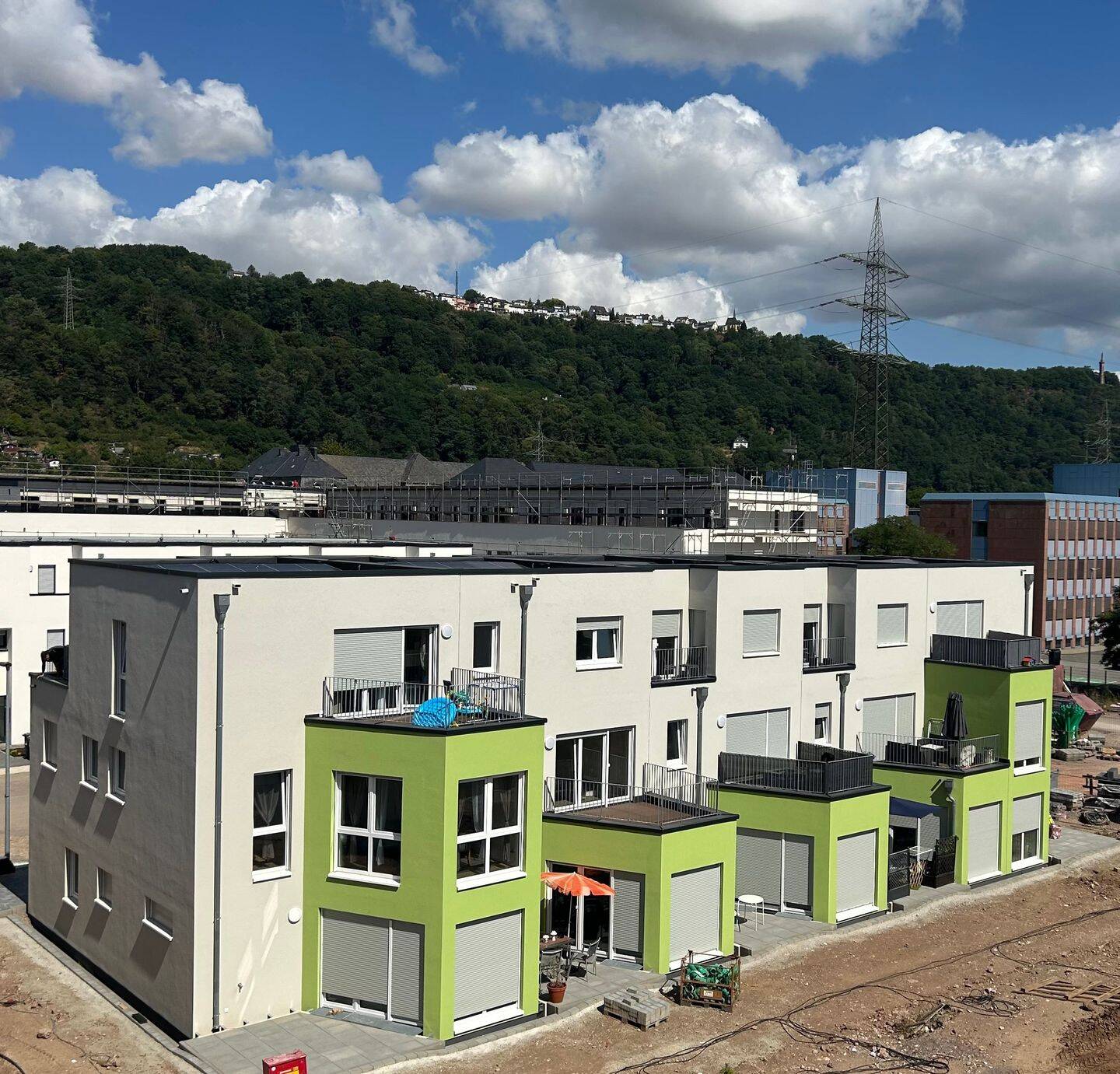Neubau 4-Zimmer-Maisonette-Wohnung mit zwei Dachterrassen in Trier-Euren!, 54294 Trier