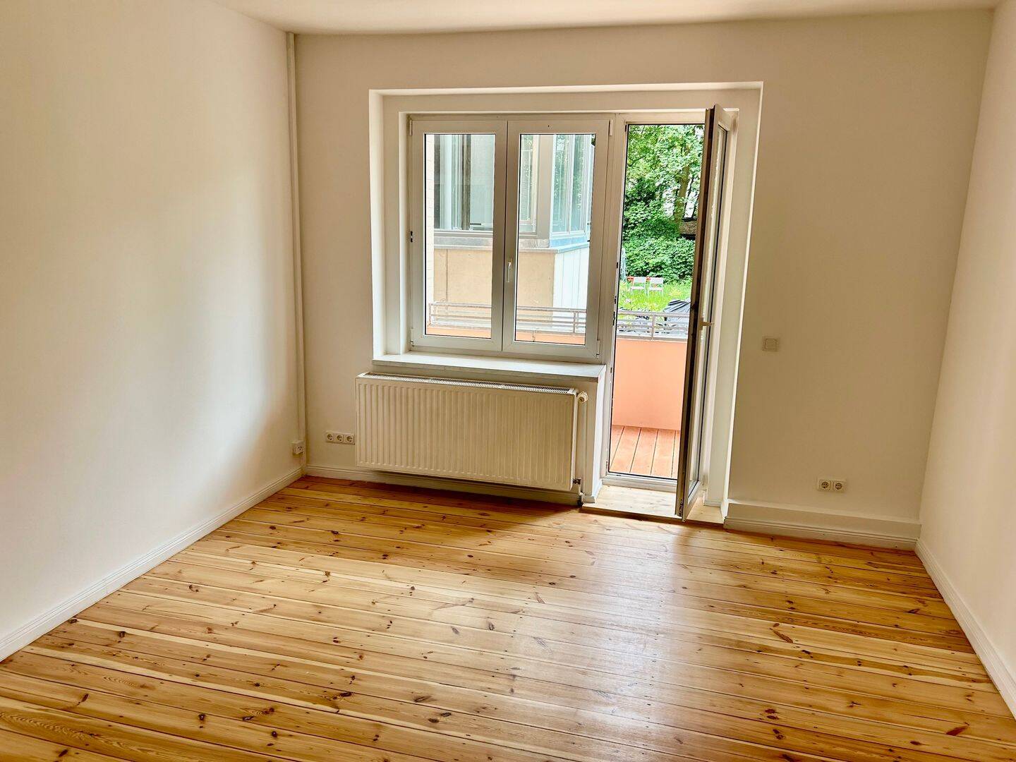 °°° Reizvolle Balkonwohnung in Bestzustand -Ruhiger Weitlingkiez – Altbau – Hochparterre °°°, 10317 Berlin (Friedrichshain-Kreuzberg Friedrichsfelde Lichtenberg Rummelsburg)