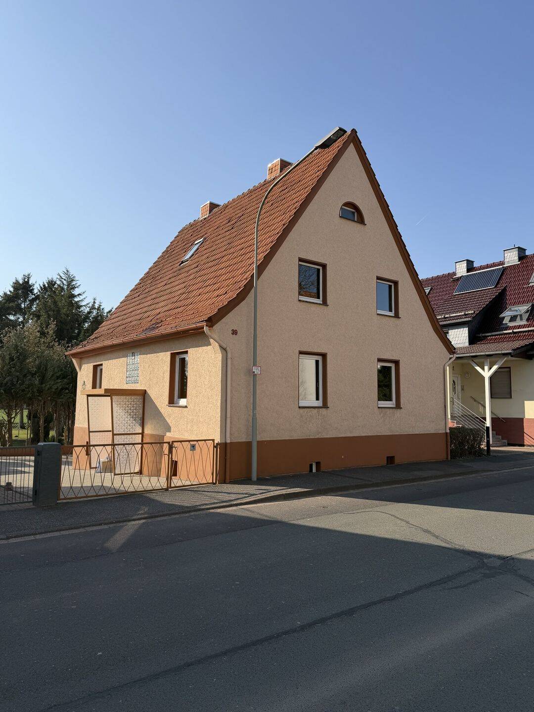 Einfamilienhaus mit großem Grundstück und vielseitigem Potenzial, 37269 Eschwege