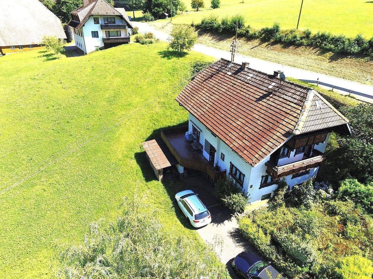 Vor den Toren von Schonach: Charmantes Einfamilienhaus mit Blick ins Grüne in Oberprechtal/ Elzach, 78136 Schonach im Schwarzwald