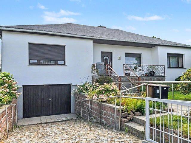 Solider Bungalow mit Potenzial in bevorzugter Lage von Wolfen, 6766 Bitterfeld-Wolfen