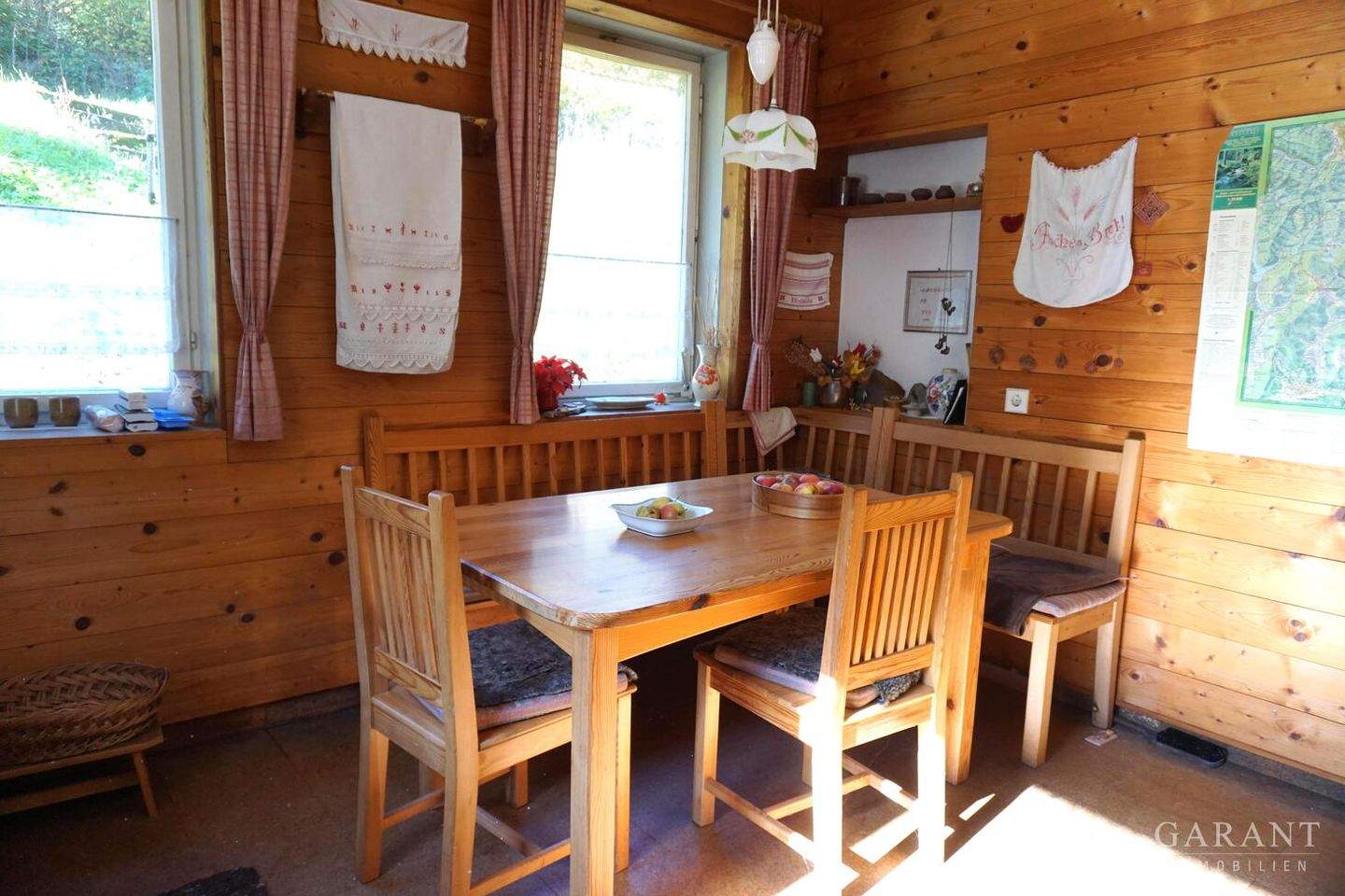Charmante Erdgeschoss-Wohnung in idyllischer Alleinlage mit Terrasse und Gartenanteil, 72290 Loßburg