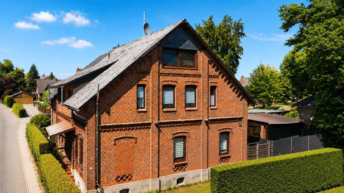 Attraktives Zweifamilien-Doppelhaus in zentraler Lage von Meckelfeld, 21217 Seevetal