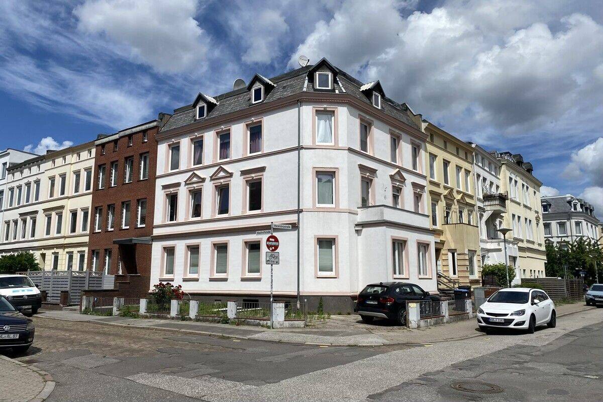 Mehrfamilienhaus mit Ausbaureserve in guter Lage, 23554 Lübeck (Innenstadt Sankt Lorenz Nord Sankt Lorenz Süd)
