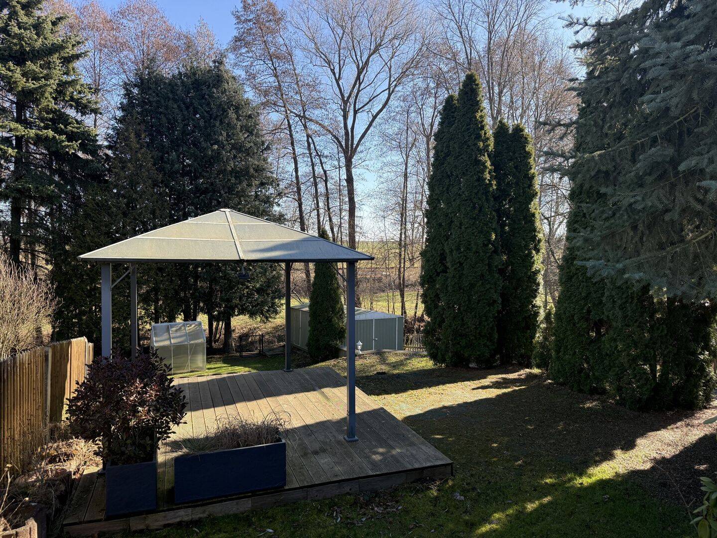 Multifunktionales Gebäude mit reichlich Nebengelass, Sauna, Partyraum und Garten, 1458 Ottendorf-Okrilla