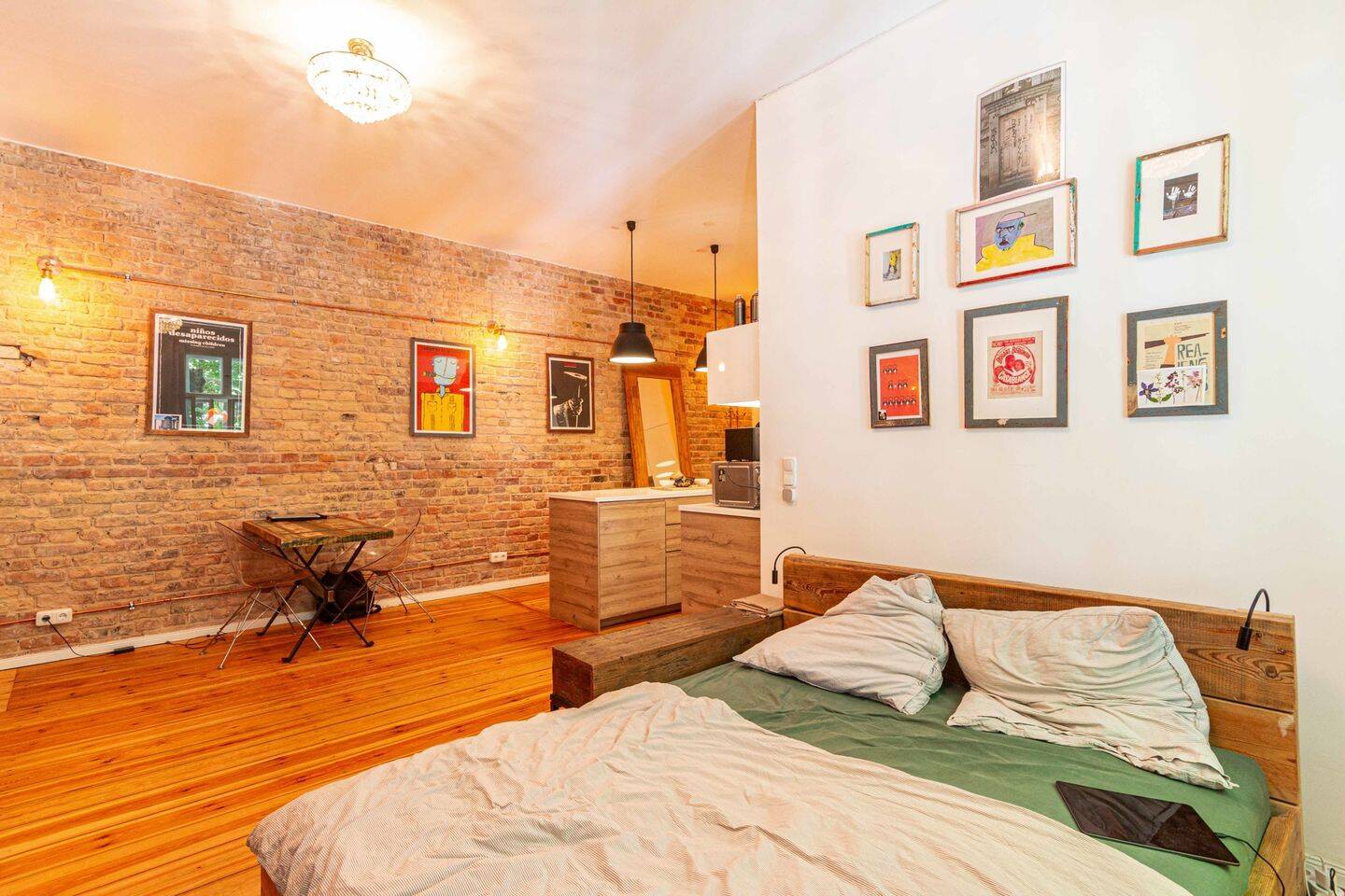 ***Altbauwohnung + Dachrohling – bezugsfrei, möbliert, ruhig***, 10245 Berlin (Friedrichshain-Kreuzberg Friedrichshain)