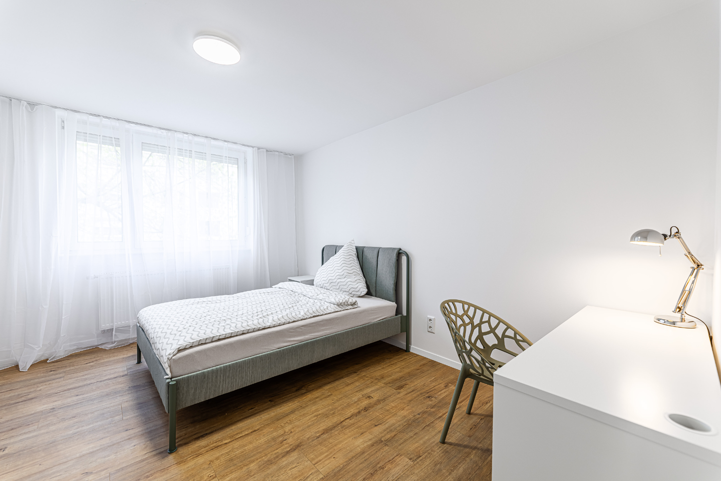 Möbliertes WG Zimmer in modernisierter Wohnung in Nürnberg