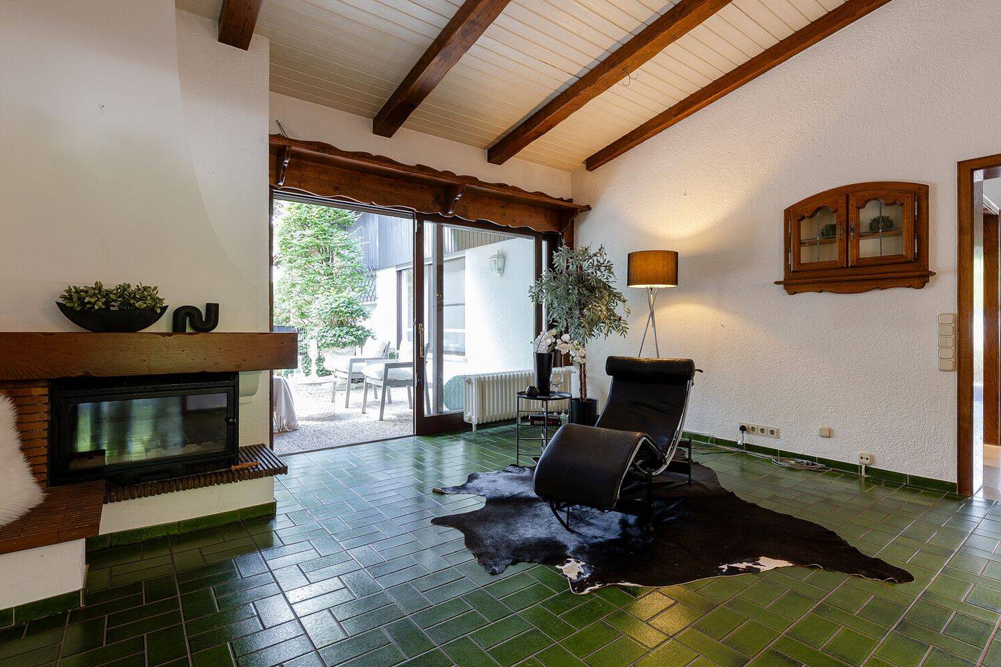 Villa mit zwei Wohneinheiten in Toplage: Haus mit Potenzial zur individuellen Verwirklichung, 55124 Mainz (Gonsenheim Oberstadt)