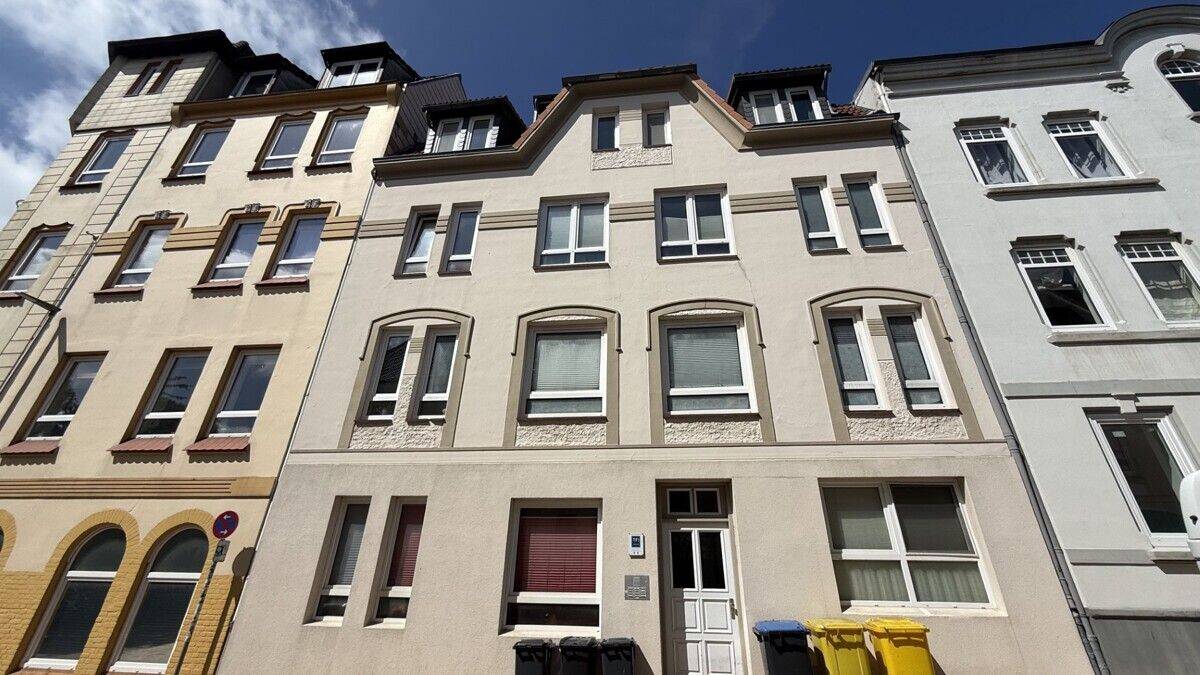 Studenten willkommen ! 2,0-Zimmer-Wohnung, Schreiberstraße 26 (2.OG) ! Bitte bewerben Sie sich online !, 24937 Flensburg