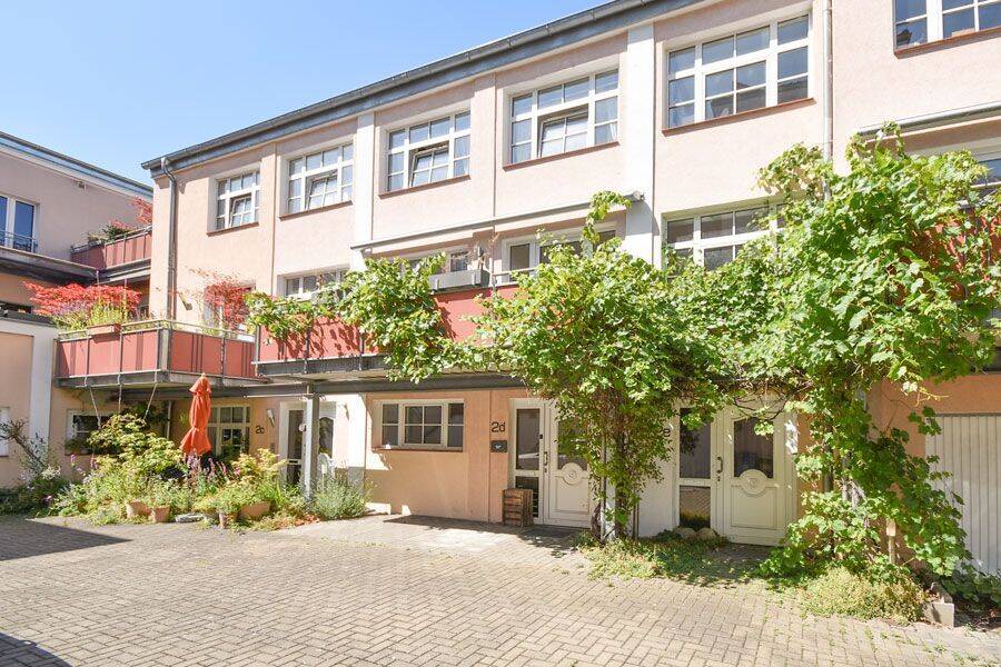 Modernisierte Maisonettewohnung mit Südbalkon und Garage nahe der Braunschweiger Innenstadt!, 38100 Braunschweig (Braunschweig Innenstadt)