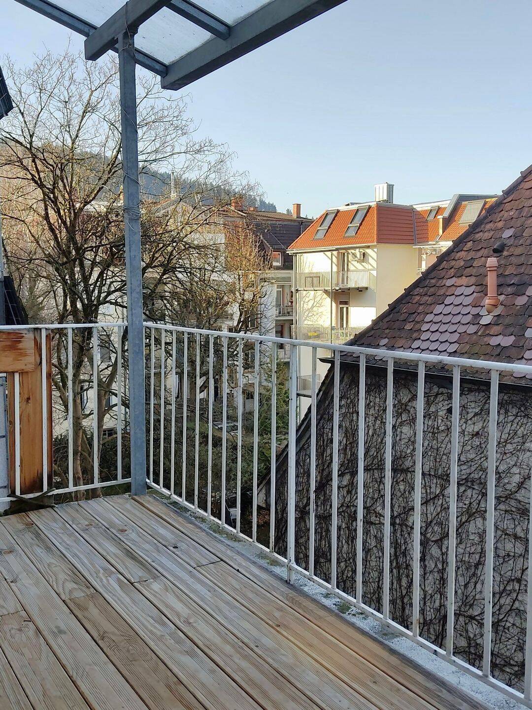 Charmante Altbauwohnung mit Balkon, 79102 Freiburg im Breisgau (Oberau Waldsee Wiehre)