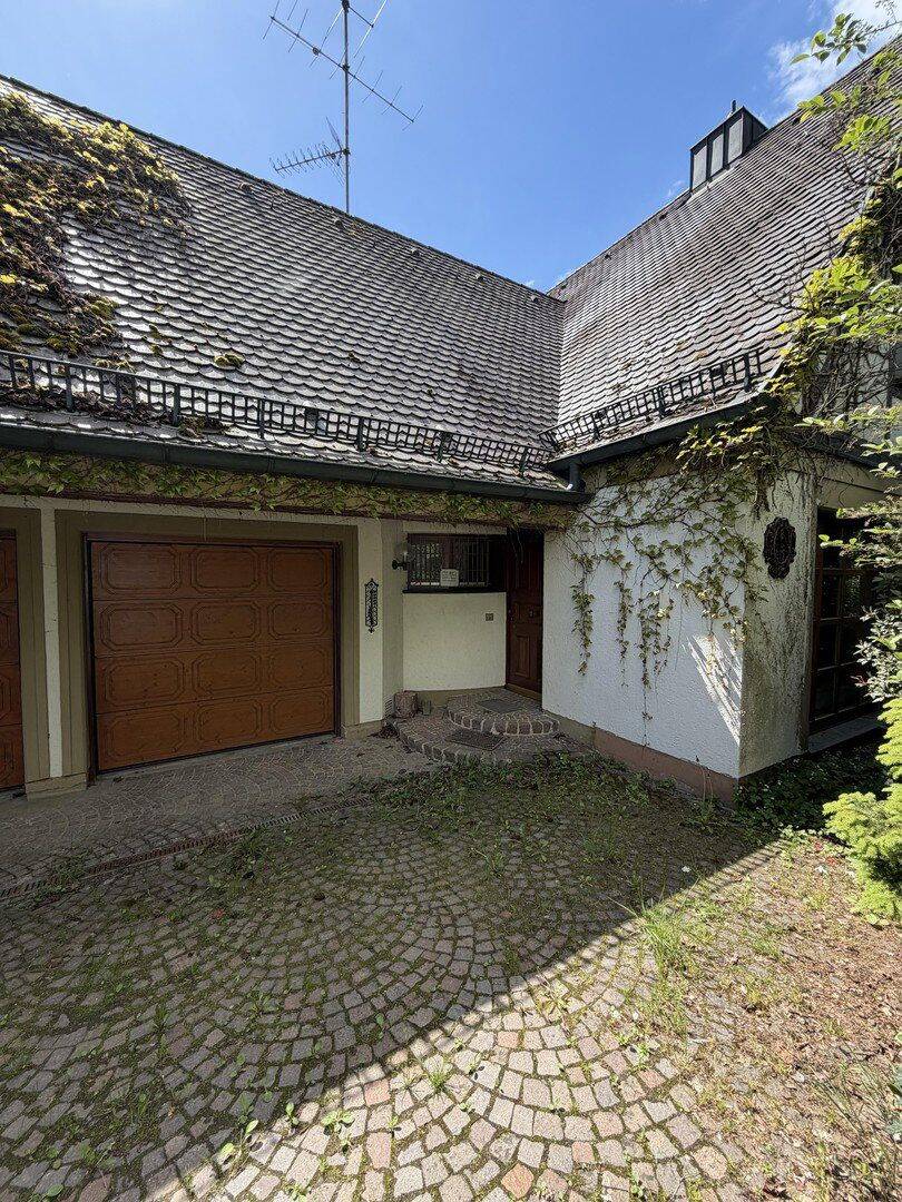 Wohnen mit Charakter: Charmantes Einfamilienhaus mit großem Garten & Kamin, 92274 Gebenbach