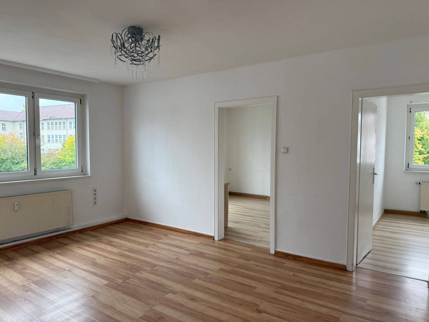 Drei Zimmer Eigentumswohnung in sehr guter Lage in Villingen-Schwenningen mit Balkon und Stellplatz, 78054 Villingen-Schwenningen