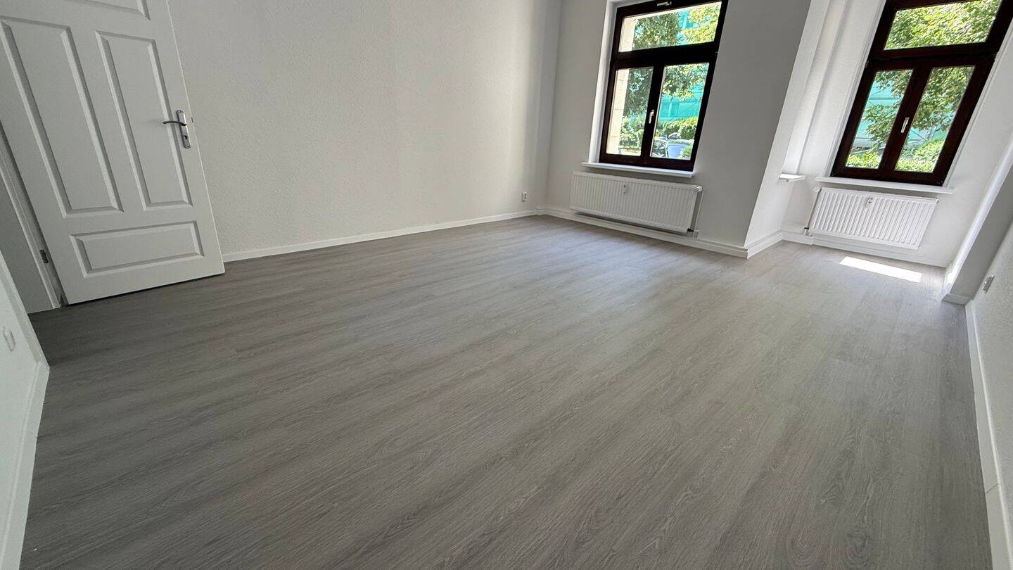 TOP sanierte Whg. – WG-gerecht EBK mögl.!+ Bad mit Fenster – Chemnitz – Bild 1 von 3