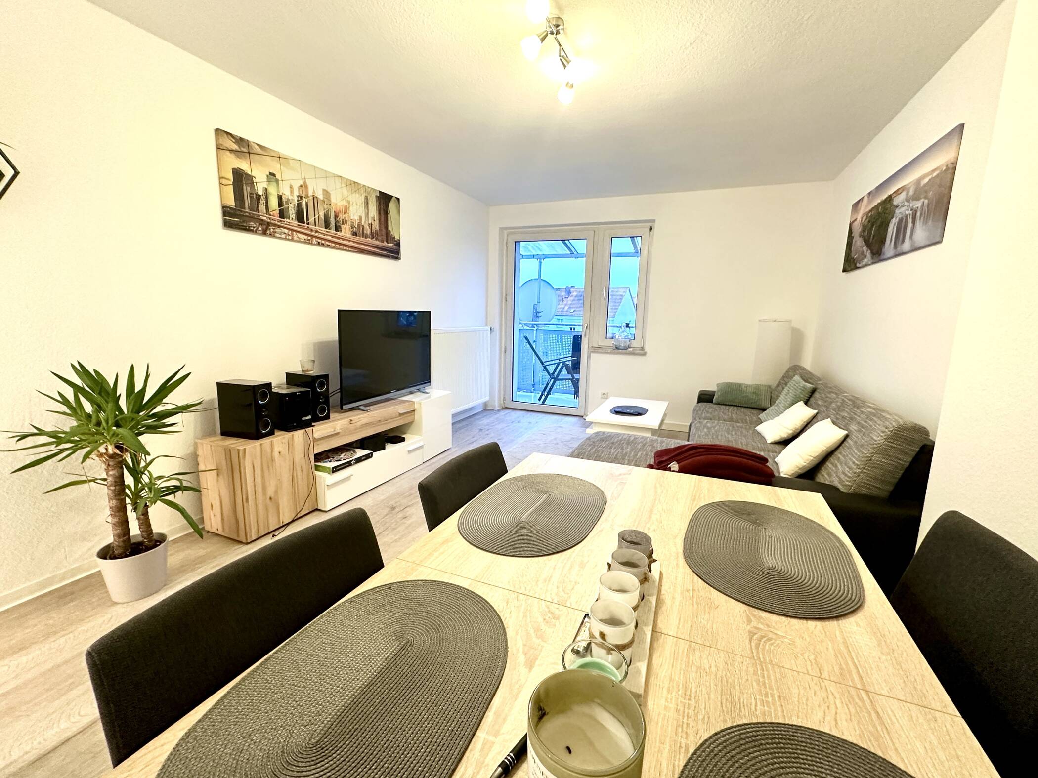 NEU im Angebot: Sehr gepflegte 2-ZW mit Balkon in der Sophienstraße – Sanderau! 3. OG – OHNE AUFZUG!, 97072 Würzburg (Altstadt Sanderau)