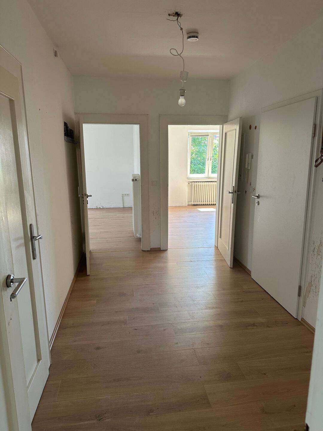 4-Zimmer Wohnung, wird NEU Saniert, Stadtnah, zentral gelegen, 37154 Northeim