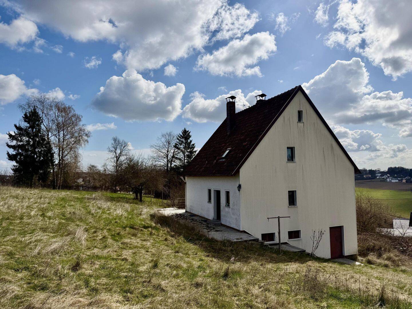 Renovierungsbedürftiges Haus auf Traumgrundstück in Ihrlerstein, 93346 Ihrlerstein