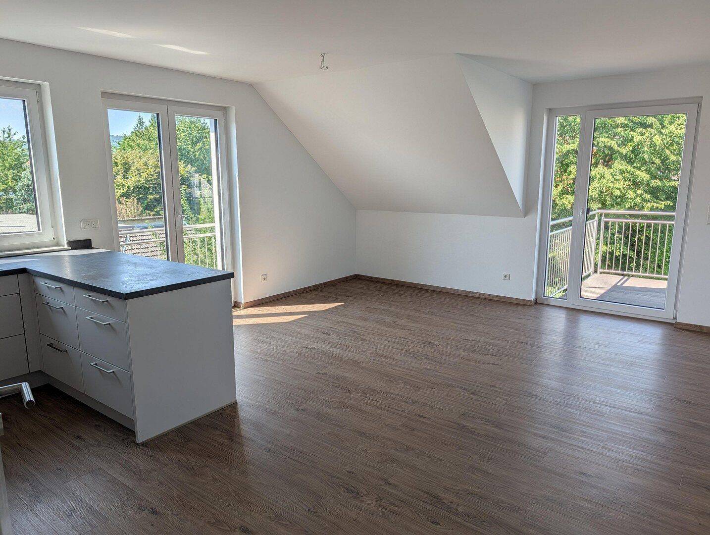 Traumhafte Dachgeschosswohung mit Blick zum Herkules, 34128 Kassel (Harleshausen Jungfernkopf Kirchditmold)