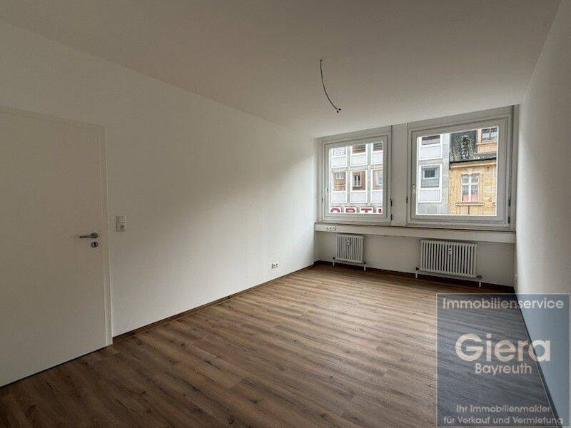 Renoviertes WG-Zimmer in der Fußgängerzone, 95444 Bayreuth (Altstadt City Gartenstadt Kreuzstein Neue Heimat)