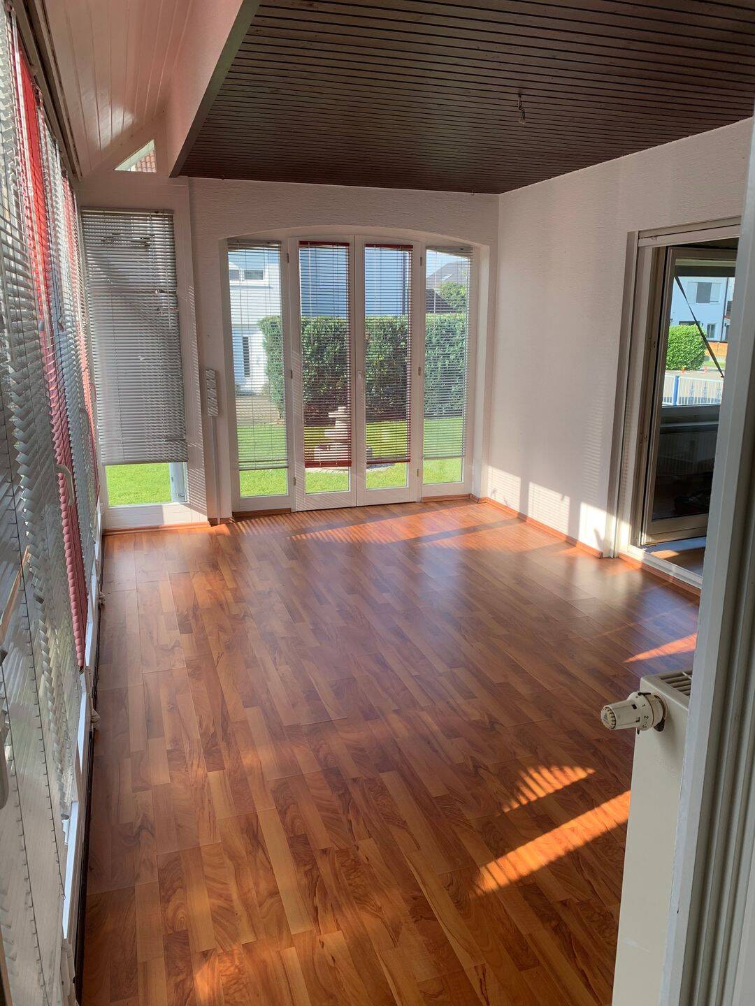 Großzügige 5-Zimmer-Wohnung im EG mit EBK, Terrasse und Garten, 79639 Grenzach-Wyhlen