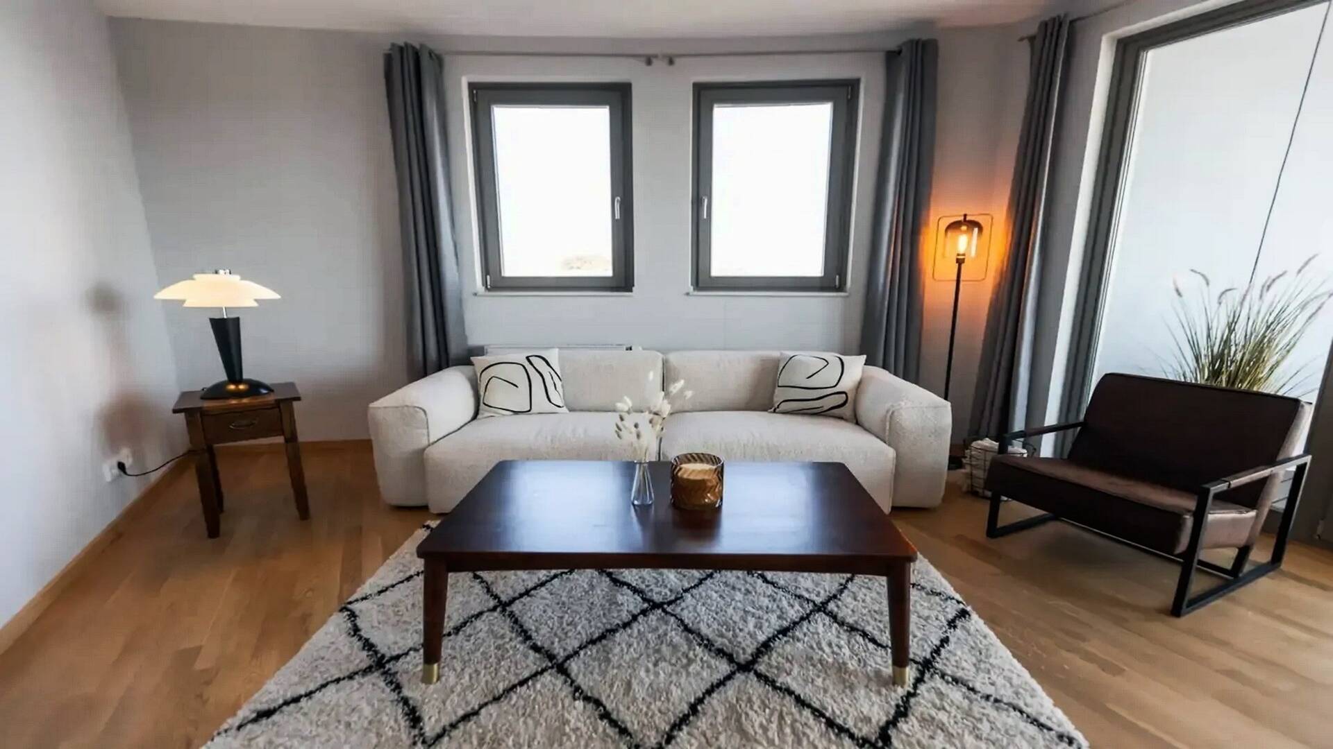 Hellen 2 Zimmer Wohnung in absoluter Traumlage direkt am Wasser, 27568 Bremerhaven (Lehe Mitte Überseehafen)