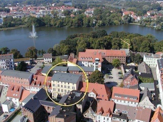 image-72633933