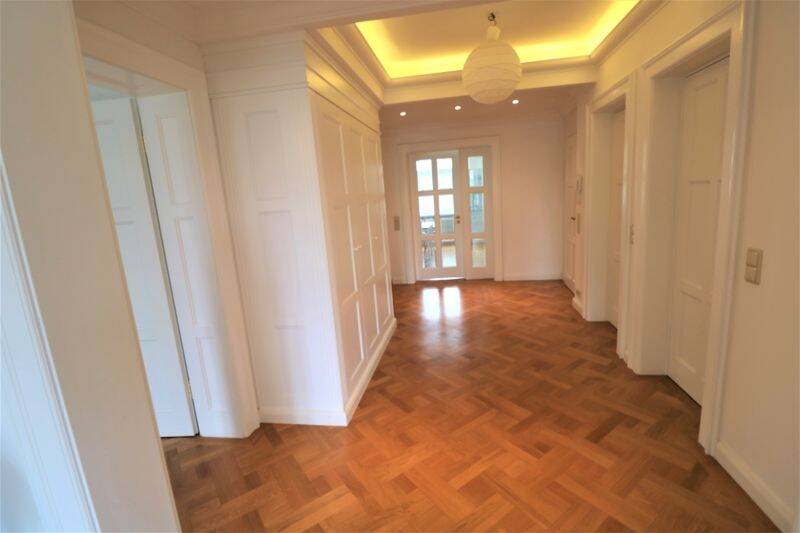 Ihr neues Domizil! Exklusive Altbau-Wohnung im Herzen der Altstadt – mit Blick auf die Frauenkirche!, 80469 München (Altstadt-Lehel Ludwigsvorstadt-Isarvorstadt)