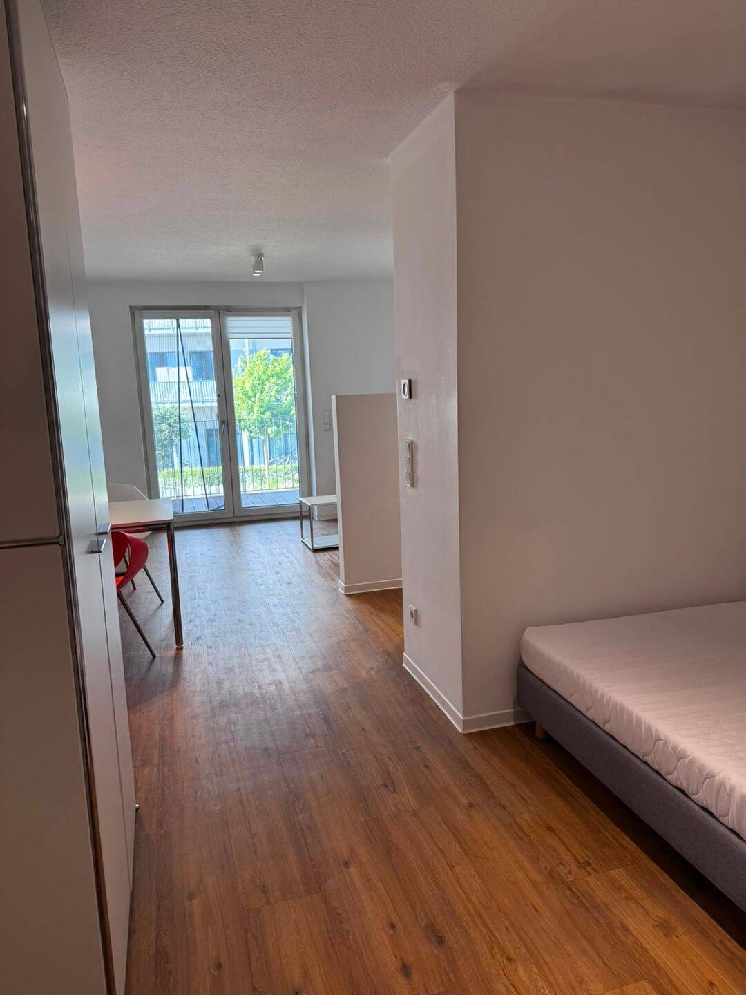 Ab sofort – gut geschnittene, möblierte 1-Zimmer-Wohnung mit Balkon, 90431 Nürnberg