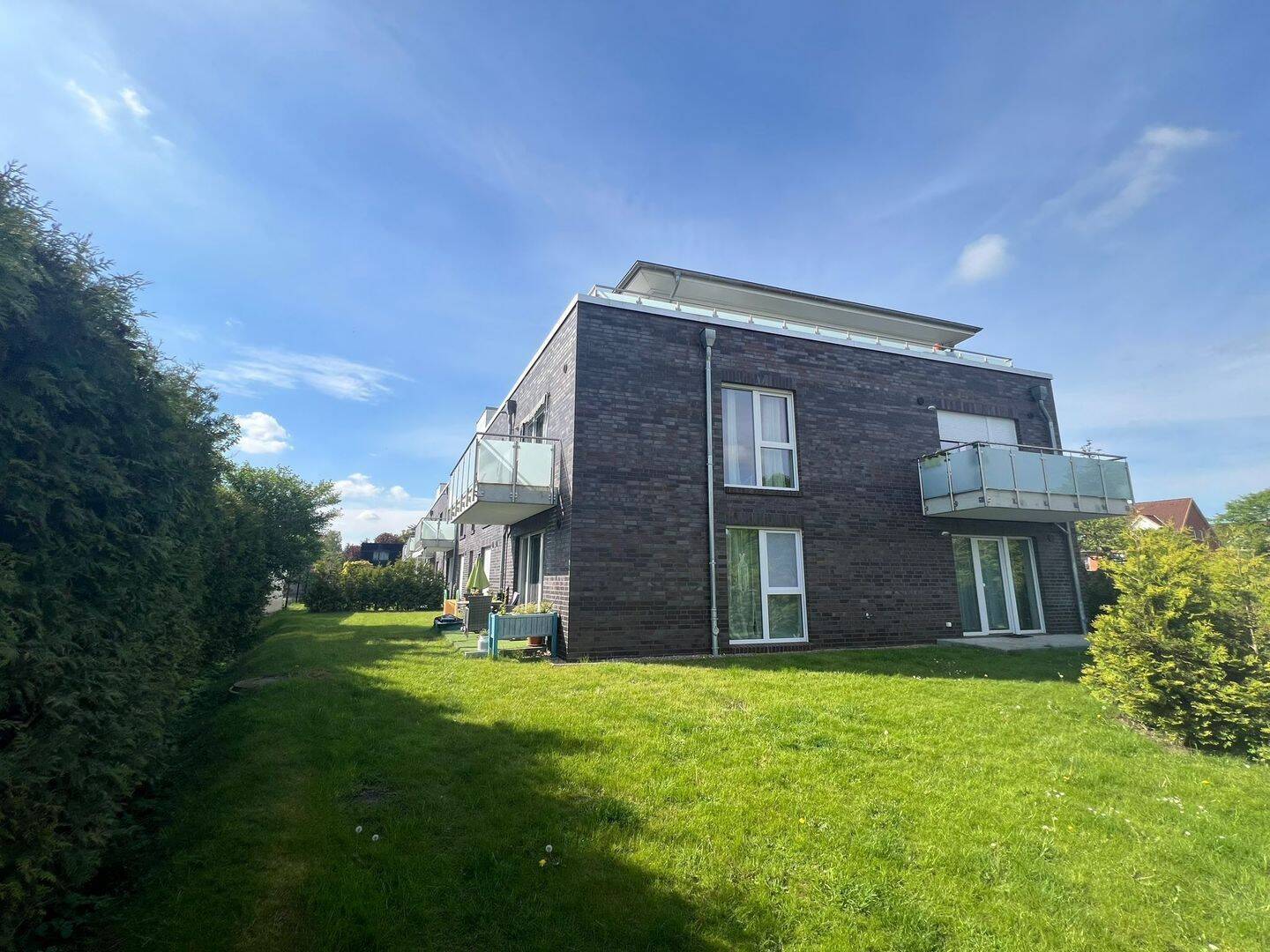 Zentrale 2-Zimmer-Wohnung mit Terrasse und Einbauküche, 24568 Kaltenkirchen