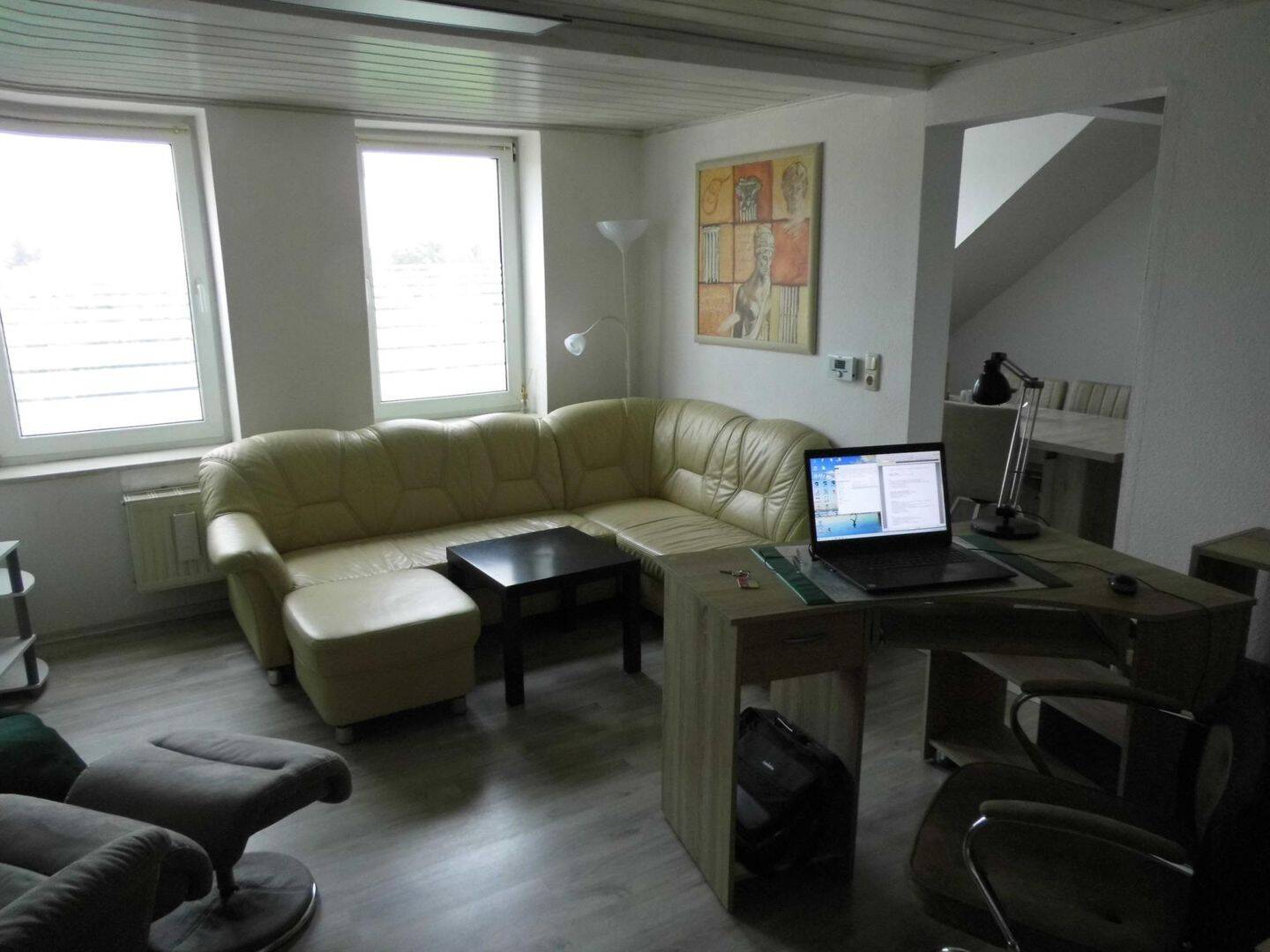 3-Zimmer-Wohnung mit Einbauküche im 3.OG (DG) in ruhiger Randlage – mit Blick auf das Landesgartenschaugelände! Garte…, 8468 Reichenbach im Vogtland