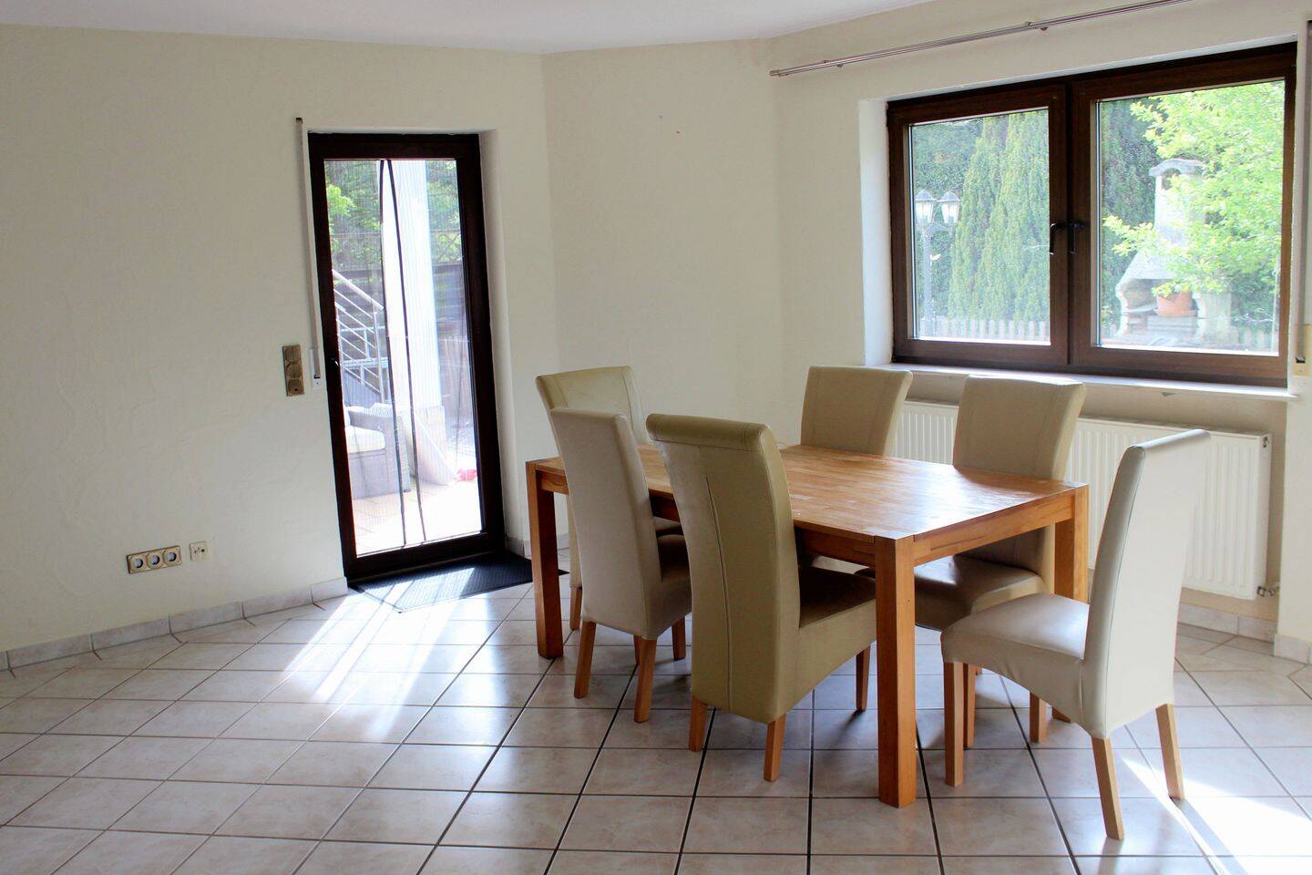 image-72543327