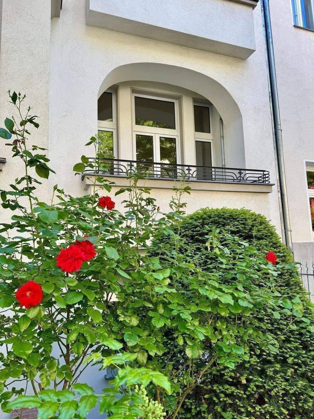 Historischer Charme & großes Potenzial: Altbaujuwel mit Kamin und Loggia in Steglitz, 12163 Berlin (Steglitz-Zehlendorf Friedenau Steglitz)