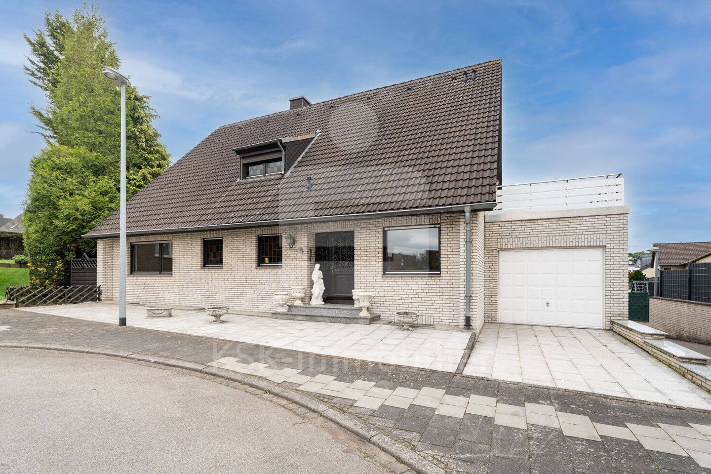 Freistehendes Einfamilienhaus auf einem traumhaften Grundstück in Bedburg Kaster!, 50181 Bedburg