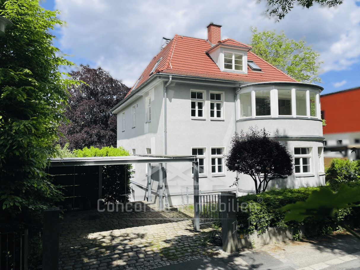 DD-Südvorstadt | Großzügige Zweifamilienvilla mit viel Gestaltungspotenzial, zum Wohnen und/oder freiberuflicher Nutzung, 1069 Dresden