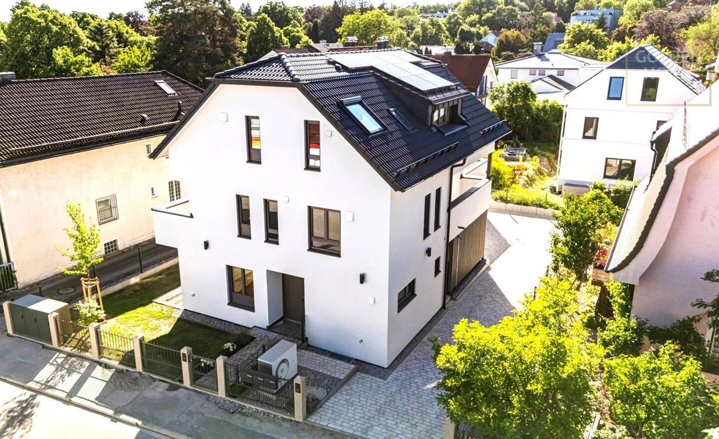 Neubau-Maisonette mit 180 m² Privatgarten – Wohnen auf höchstem Niveau, 82152 Krailling