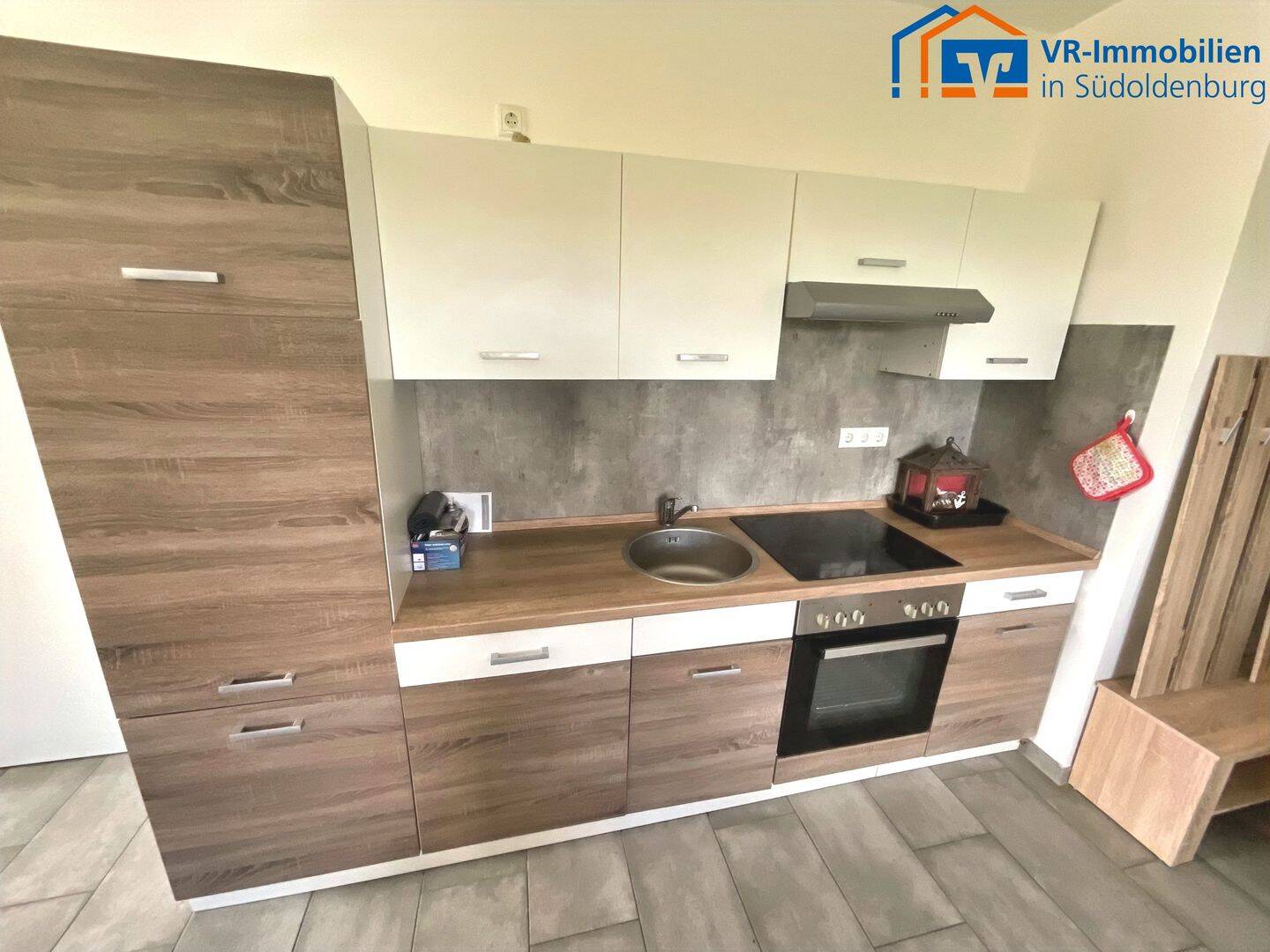 Moderne DG-Singlewohnung mit Küchenzeile und PKW-Stellplatz in Garrel!, 49681 Garrel